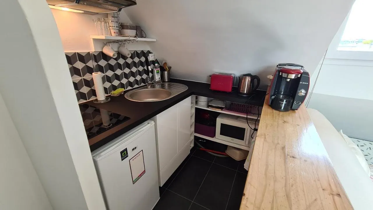 Appartement Coeur De Paris Avec Vue Sur Les Toits 0*,