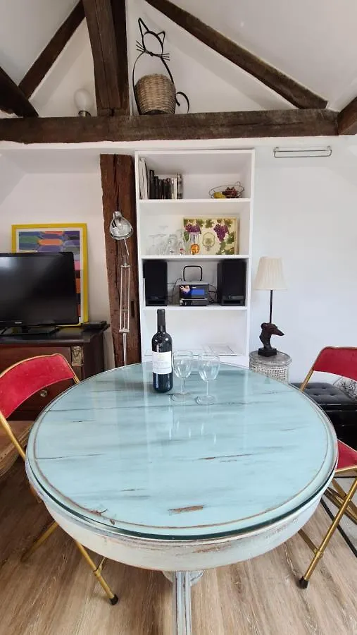 Appartement Coeur De Paris Avec Vue Sur Les Toits